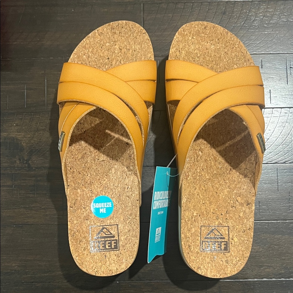 Brand new with tags!!! Reef Cork Slide platform Sandals. “Cushion bloom hi”